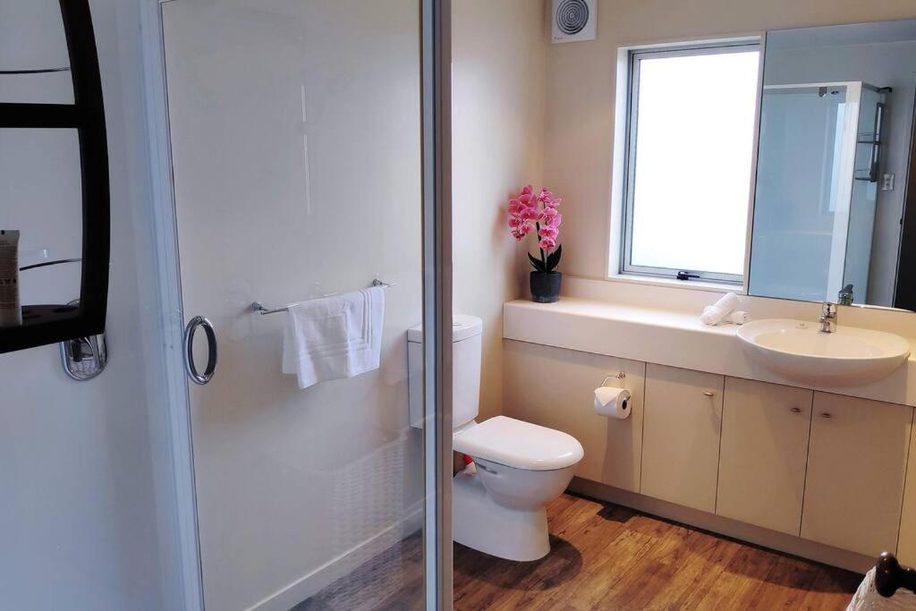 Lovely Apartment- Amazing Lake & Mountain Views Queenstown Buitenkant foto